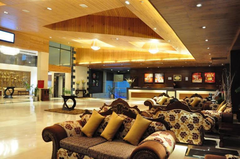 The Victoria Grand Hotel & Spa กัสซอลี ภายนอก รูปภาพ